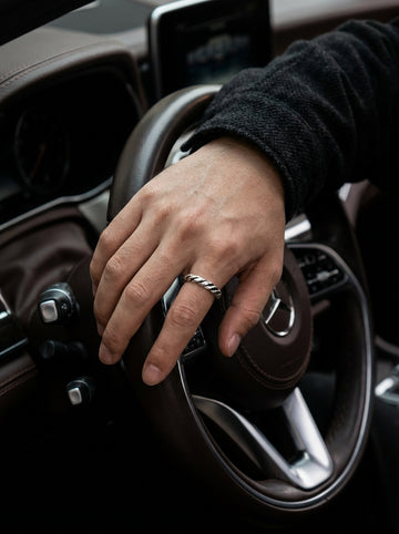 Strata Ring